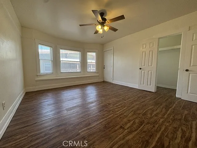 321 W 6th St — Photo 11