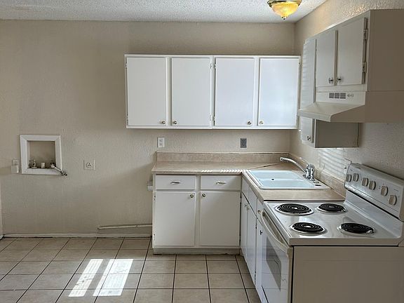3rd image of 8346 Campanella Dr