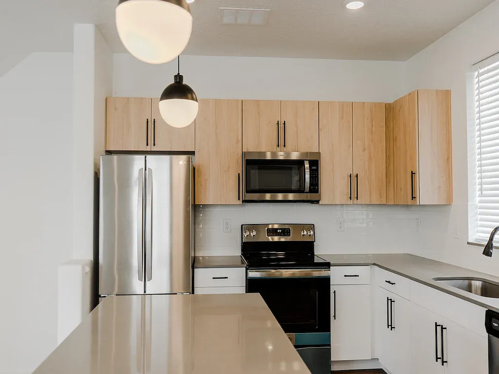 2 bed, 2.5 bath, 1482 sqft, $2,520 — Photo 3