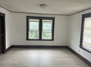 204 Perry Ave APT 3, Worcester, MA 01610