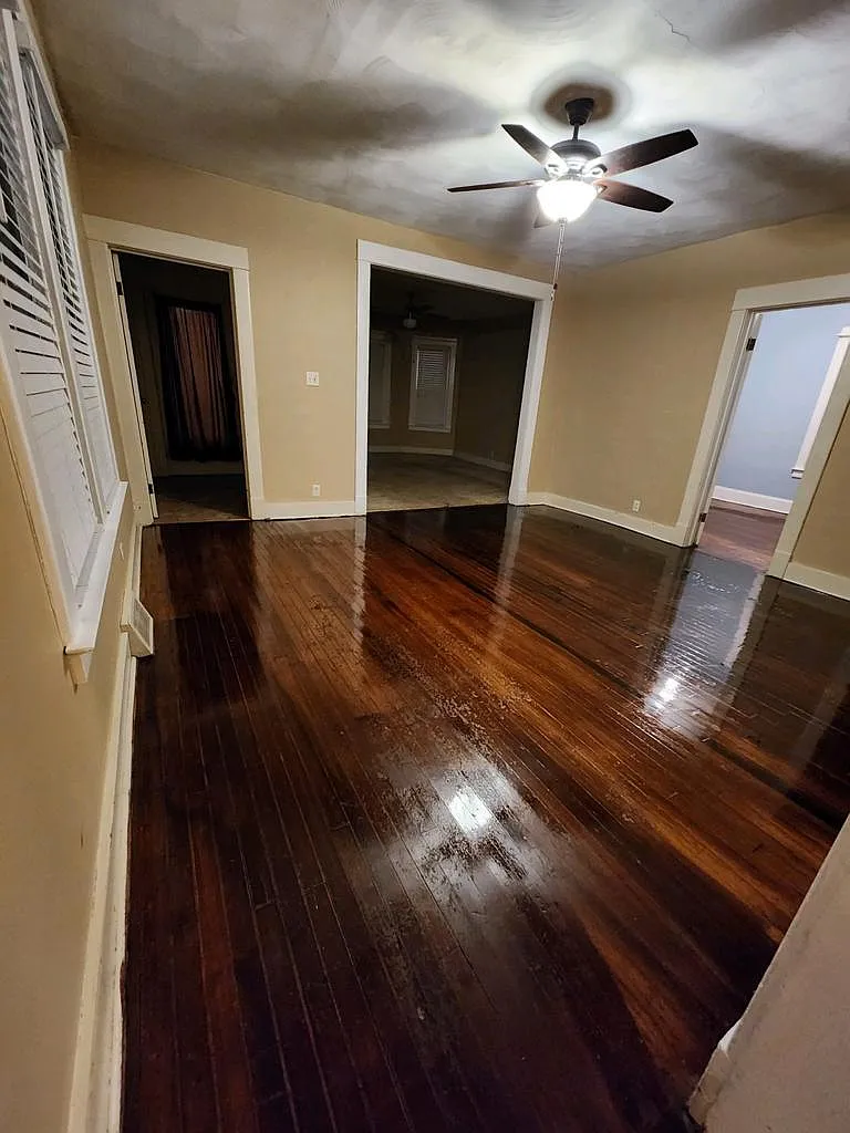 3 bed, 1400 sqft, $1,400 — Photo 4
