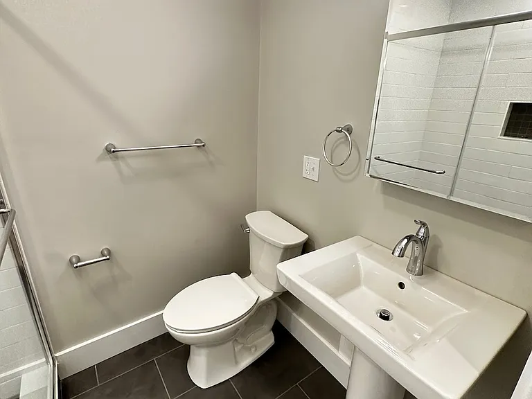 1284 Commonwealth Ave #5R — Photo 25