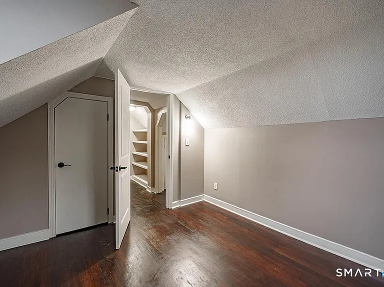 73 Silver St — Photo 30
