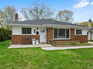 31222 W Rutland St, Beverly Hills, MI 48025