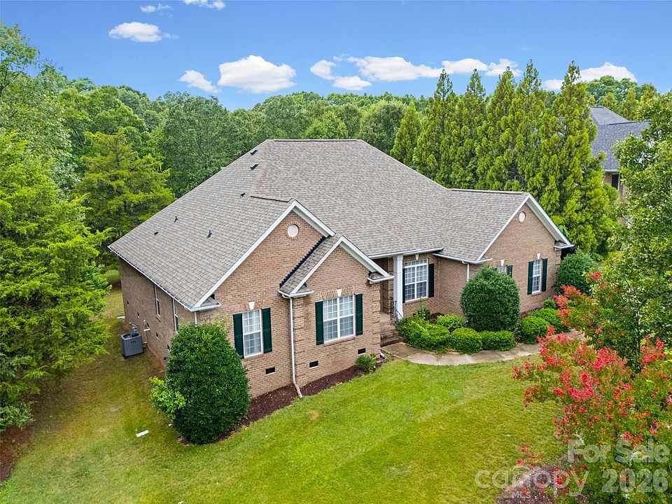 1st image of 8809 Nellie Ln