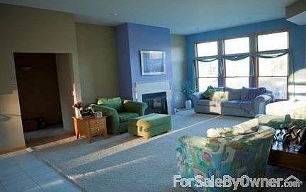 Living Room
						:
						10 ft ceilings. Great place to gather and visit. Amazing view from every seat!