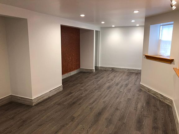 4th image of 1039 N Lawndale Ave #G2