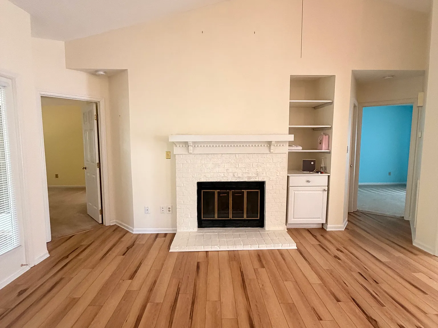 2 bed, 1403 sqft, $1,700 — Photo 2