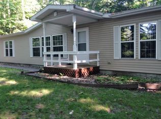 6949 Needles Rd, Indian River, MI 49749