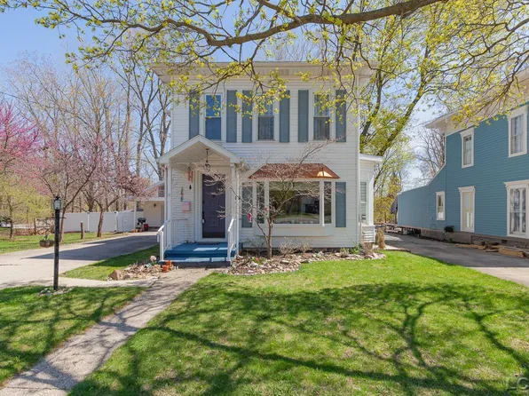 424 N Evans St, Tecumseh, MI 49286