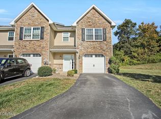 195 N Oakwood Ln, Selinsgrove, PA 17870