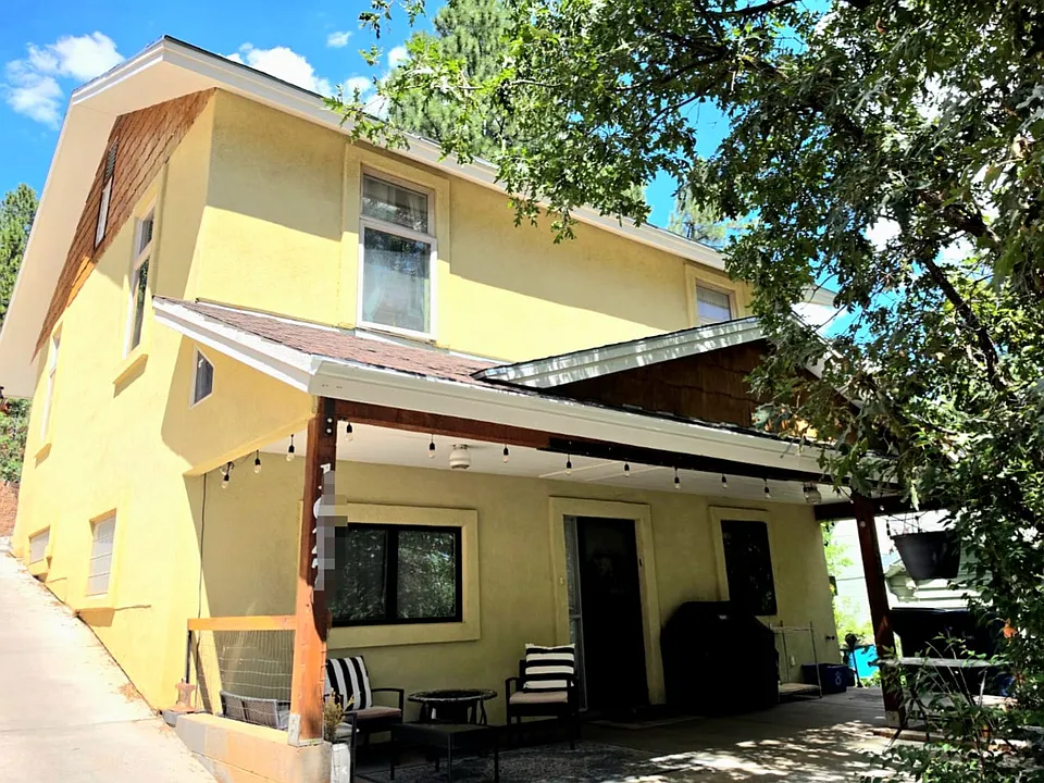 1627 E Mountain View Ave #1