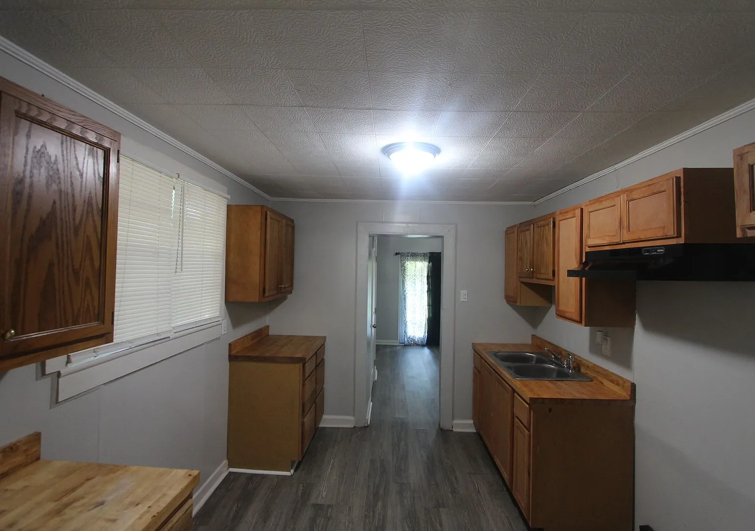 New On The Market! Fresh Updates!! — Photo 4