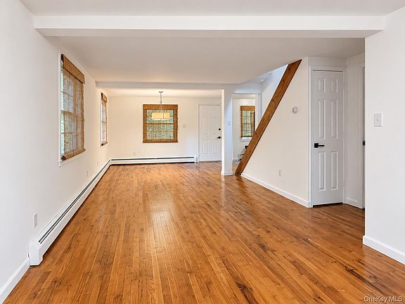 4th image of 1015 Cold Spring Rd