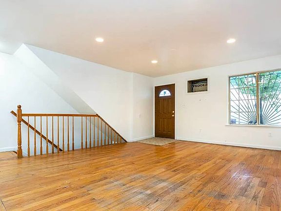 2nd image of 100 Jefferson St #3F