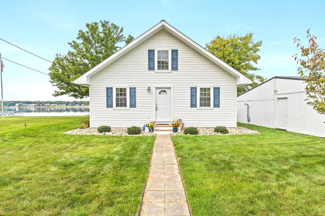 6063 Hubbard Rd, Muskegon, MI 49442 Zillow