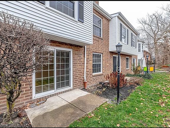 5th image of 20990 Detroit Rd APT 6