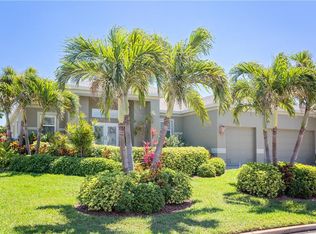 339 8th Ave N, Tierra Verde, FL 33715