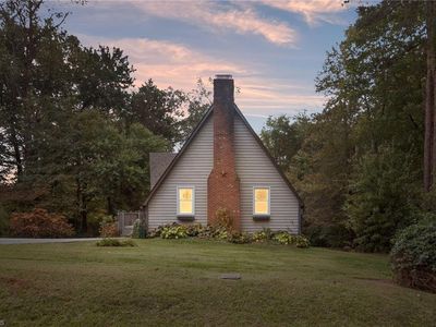 524 Apache Dr, Winston Salem, NC, 27107