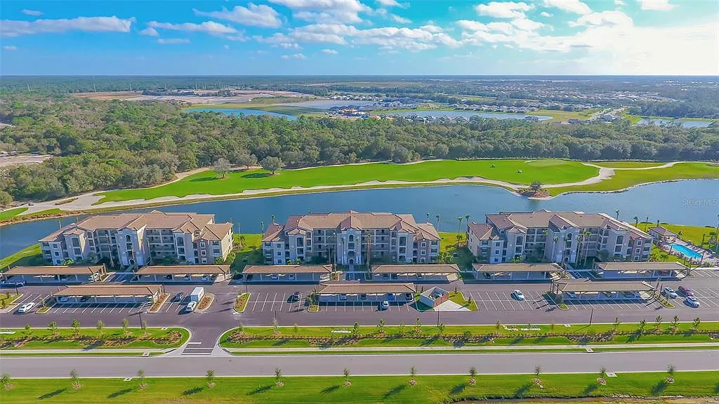 2 bed, 2.0 bath, 1107 sqft, $5,200 — Photo 1