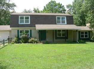 10361 Magnolia Dr, Baldwin, IL 62217