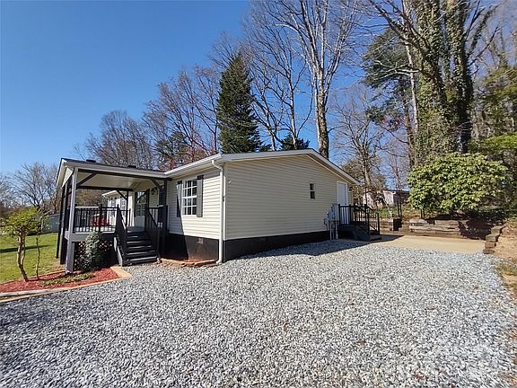 3rd image of 48 Katie Dr