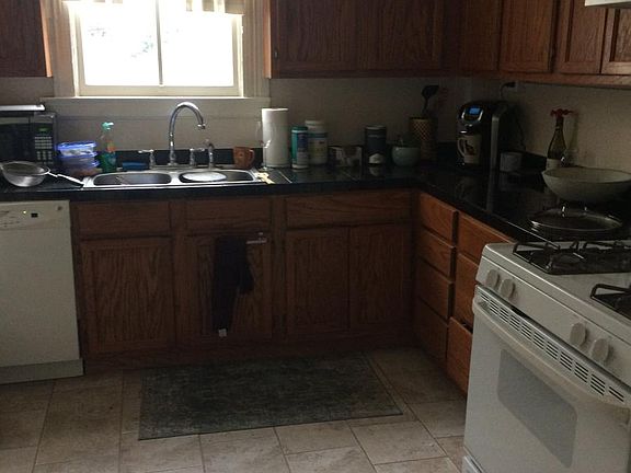 5th image of 319 N Broadway APT 1