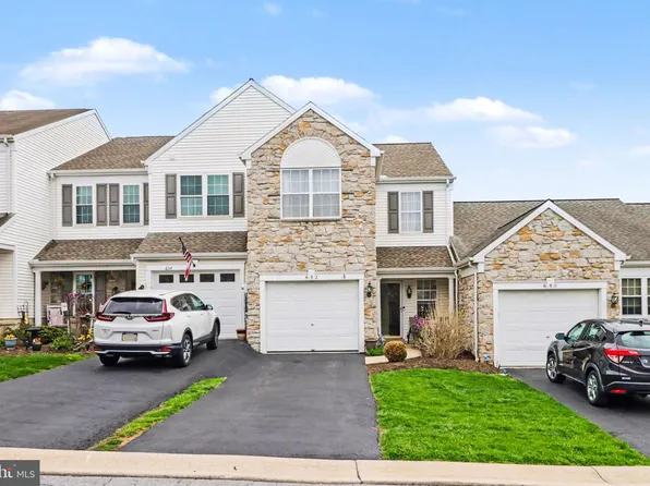 652 Springhouse Ln, Hummelstown, PA 17036