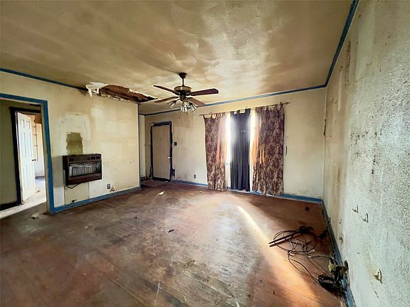 3rd image of 3216 S Beckley Ave