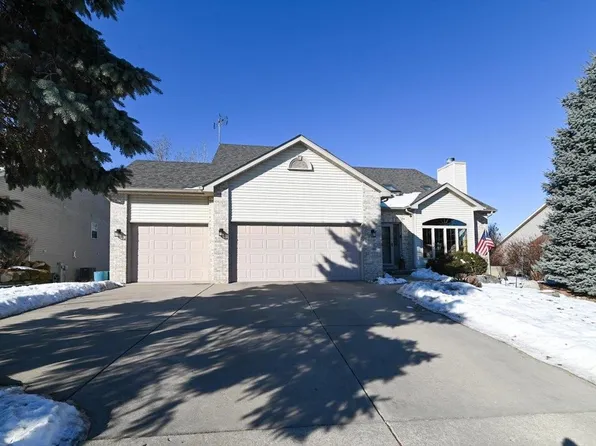 374 North Heatherstone Drive, Sun Prairie, WI 53590