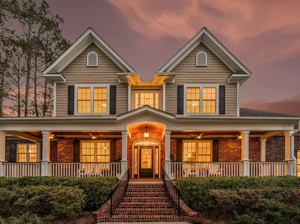 1000 Mount Whitney Dr, Summerville, SC 29483