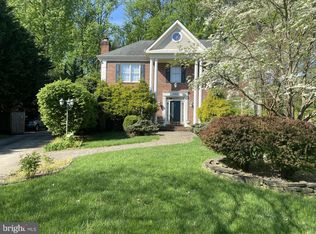 2101 Badian Dr, Silver Spring, MD 20904