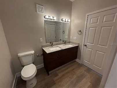 4424 S Texas Ave #204 — Photo 9