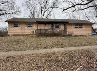 1715 W 25th St, Lawrence, KS 66046