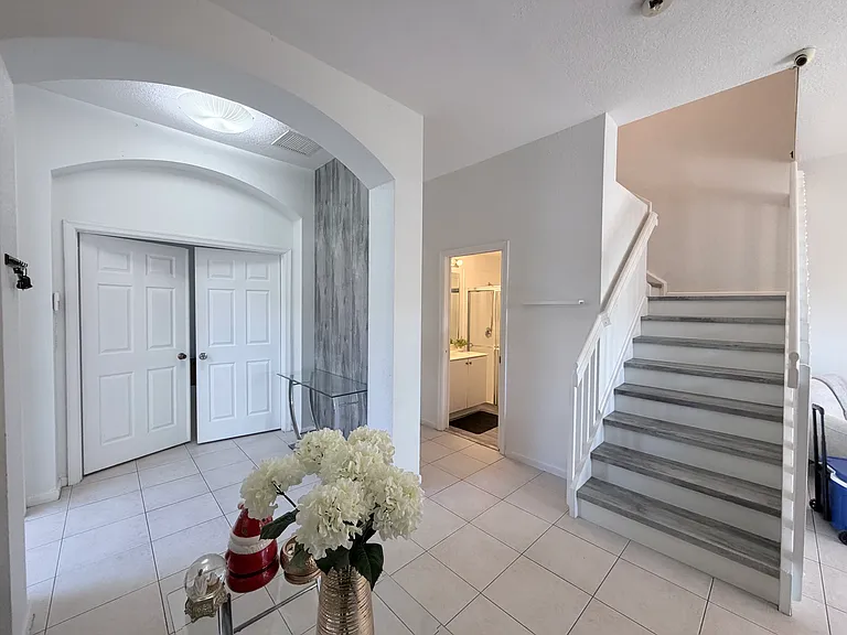 4311 SW 124th Way — Photo 5