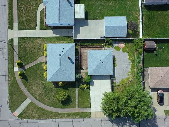 2nd image of 10460 Richard Dr