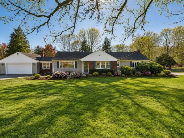 222 Blossom Rd, Westport, MA 02790
