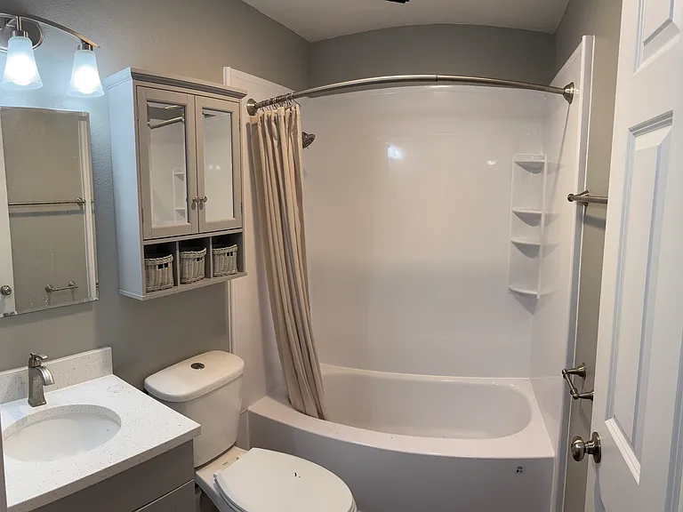 405 SE Alethea Way #405 — Photo 5