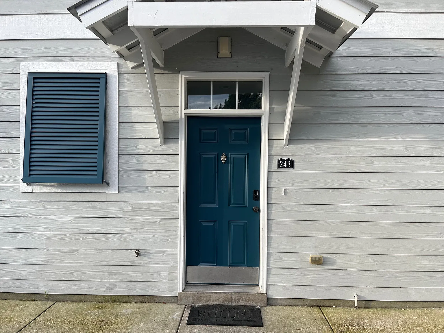 2 bed, 2.5 bath, 900 sqft, $1,750 — Photo 1
