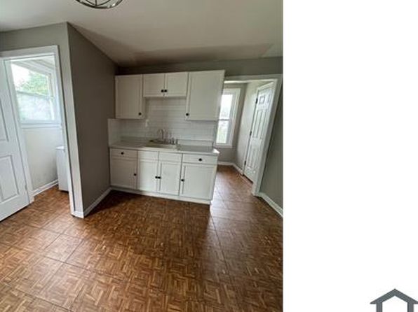 235 Deacon St FLOOR 3