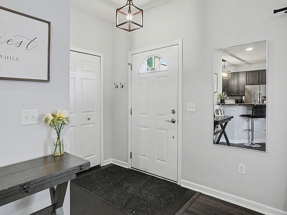 3rd image of 3476 River Run St SW