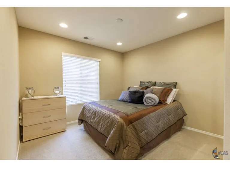636 Costa Azul St — Photo 7