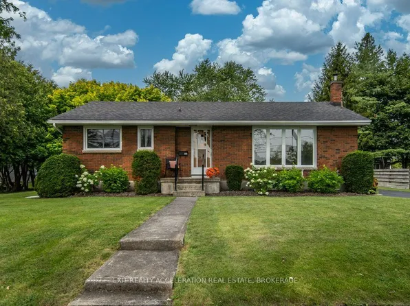409 Dundas St W, Greater Napanee, ON K7R 2B8