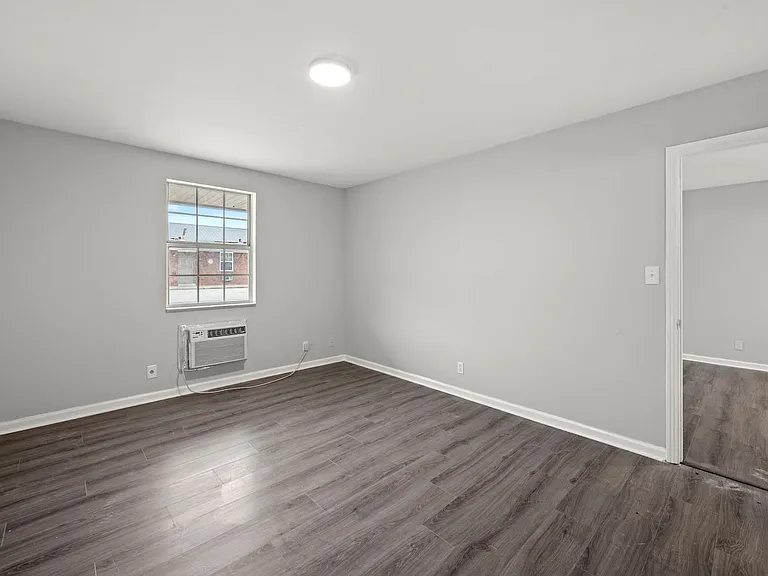 101 Walnut St — Photo 10
