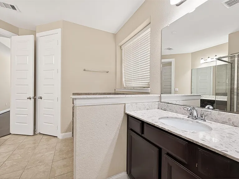3002 Overbrook Meadow Ln — Photo 29