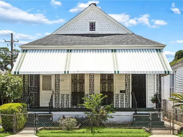 235 Pine St, New Orleans, LA 70118
