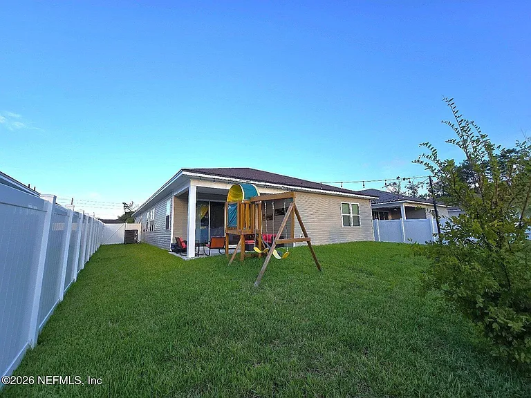 12284 Peanut Ct — Photo 9