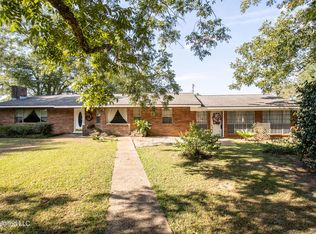 352 E Bond Rd, Wiggins, MS 39577