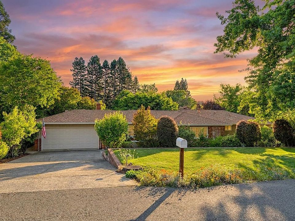 1st image of 9798 Blue Lake Dr