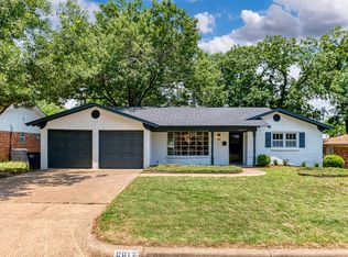 6817 Yolanda Dr, Fort Worth, TX 76112